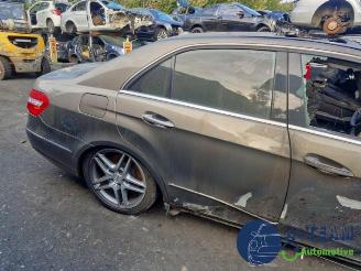 Mercedes E-klasse E (W212), Sedan, 2009 / 2016 E-550 5.5 V8 32V 4-Matic picture 13