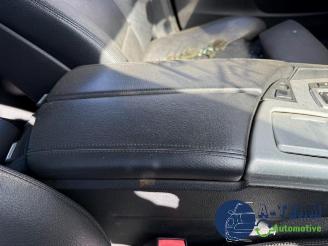 BMW 5-serie 5 serie (F10), Sedan, 2009 / 2016 530i 24V picture 17