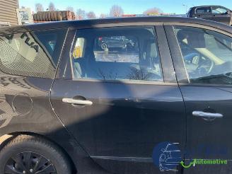 Renault Grand-scenic Grand Scenic III (JZ), MPV, 2009 / 2016 1.4 16V TCe 130 picture 12