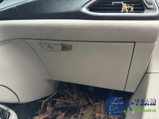 Chrysler Pacifica Pacifica, SUV, 2003 3.6 V6 24V Hybrid picture 25