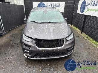 Chrysler Pacifica Pacifica, SUV, 2003 3.6 V6 24V Hybrid picture 2