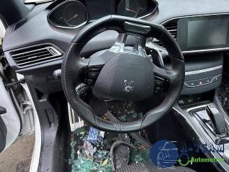 Peugeot 308 308 (L3/L8/LB/LH/LP), Hatchback 5-drs, 2013 / 2021 1.2 12V e-THP PureTech 130 picture 14