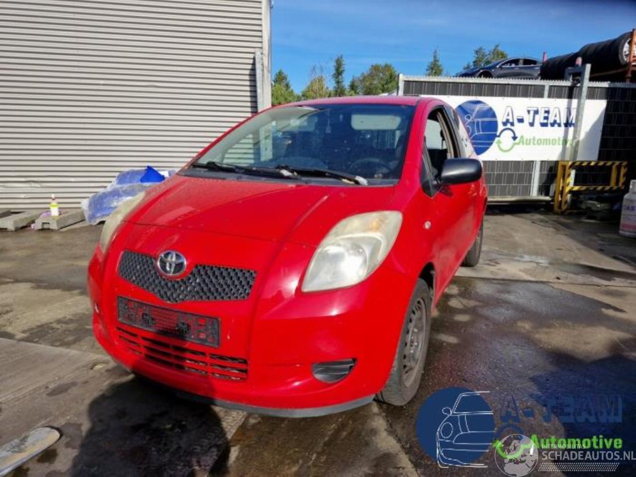 Toyota Yaris Yaris II (P9), Hatchback, 2005 / 2014 1.3 16V VVT-i