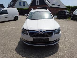 Démontage voiture Skoda Superb Superb Combi (3TAC/TAF), Combi, 2009 / 2015 1.6 TDI 2014/1
