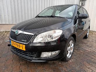 uszkodzony samochody osobowe Skoda Fabia Fabia II Combi Combi 5-drs 1.2 TDI 12V Greenline (CFWA) [55kW]  (05-20=
10/12-2014) 2011/3