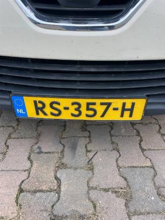 voitures voitures particulières Renault Captur Captur (2R) SUV 0.9 Energy TCE 12V (H4B-400(H4B-A4)) [66kW]  (06-2013/=
=2E..) 1980