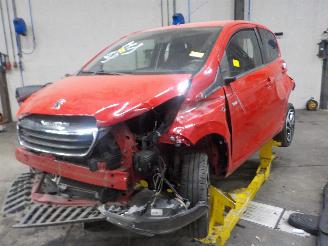 Coche siniestrado Peugeot 108 108 Hatchback 1.0 12V (1KRFE(CFB)) [51kW]  (05-2014/...) 2016
