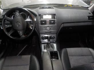 Mercedes C-klasse C (W204) Sedan 1.8 C-180 CGI 16V (M271.820(Euro 5)) [115kW]  (01-2007/=
01-2014) picture 5