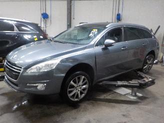 Coche siniestrado Peugeot 508 508 SW (8E/8U) Combi 1.6 THP 16V (EP6CDT(5FV)) [115kW]  (11-2010/12-20=
18) 2011