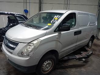 Vrakbiler auto Hyundai H-300 H-300 Van 2.5 CRDi (D4CB) [85kW]  (01-2009/...) 2010/3