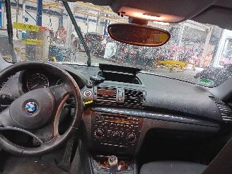 BMW 1-serie 1 serie (E81) Hatchback 3-drs 118i 16V (N43-B20A) [105kW]  (09-2006/12=
-2011) picture 5