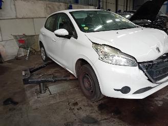 Peugeot 208 208 I (CA/CC/CK/CL) Hatchback 1.4 HDi (DV4C(8HP)) [50kW]  (03-2012/12-=
2019) picture 4