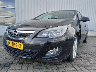 Opel Astra Astra J (PC6/PD6/PE6/PF6) Hatchback 5-drs 1.7 CDTi 16V EcoFLEX 130 (A1=
7DTE(Euro 5)) [96kW]  (07-2011/10-2015) picture 1