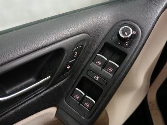 Volkswagen Golf Golf VI (5K1) Hatchback 1.4 TSI 122 16V (CAXA(Euro 5)) [90kW]  (10-200=
8/11-2012) picture 12