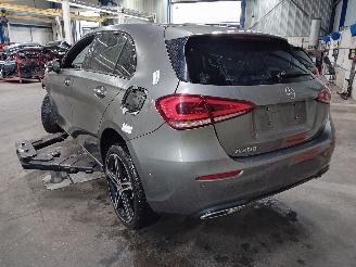 Mercedes A-klasse A (177.0) Hatchback 1.3 A-200 Turbo 16V (M282.914) [120kW]  (03-2018/1=
2-2026) picture 4
