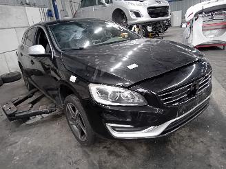 Volvo V-60 V60 I (FW/GW) Combi 2.4 D6 20V Plug-in Hybrid AWD (D82PHEV) [206kW]  (=
06-2012/12-2015) picture 2