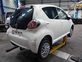 Toyota Aygo Aygo (B10) Hatchback 1.0 12V VVT-i (1KR-FE) [50kW]  (07-2005/05-2014) picture 3