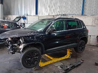 Vrakbiler auto Volkswagen Tiguan Tiguan (5N1/2) SUV 1.4 TSI 16V 4Motion (BWK(Euro 5)) [110kW]  (09-2007=
/07-2018) 2008/0
