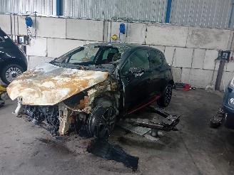 Purkuautot passenger cars Renault Clio Clio IV (5R) Hatchback 5-drs 0.9 Energy TCE 90 12V (H4B-400(H4B-A4)) [=
66kW]  (11-2012/08-2021) 2013