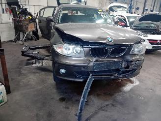 BMW 1-serie 1 serie (E87/87N) Hatchback 5-drs 120d 16V (M47-D20(204D4)) [120kW]  (=
06-2004/06-2011) picture 2