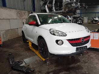 Opel Adam Adam Hatchback 3-drs 1.2 16V (A12XER(Euro 5)) [51kW]  (10-2012/02-2019=
) picture 2