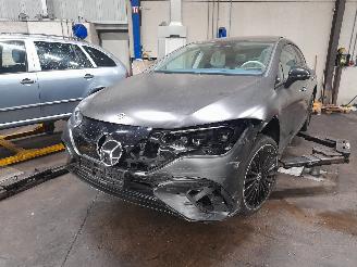 Salvage car Mercedes EQE EQE (V295) Sedan 350 89/90 kWh (EM780.600) [215kW]  (07-2022/...) 2022