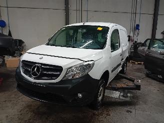 Coche siniestrado Mercedes Citan Citan (415.6) Van 1.5 108 CDI (OM607.951(K9K)) [55kW]  (11-2012/08-202=
1) 2015