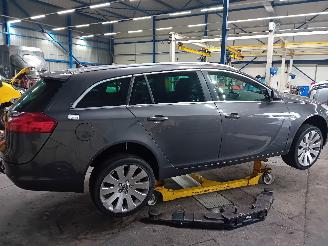 Opel Insignia Insignia Sports Tourer Combi 2.0 CDTI 16V 160 Ecotec (A20DTH(Euro 5)) =
[118kW]  (07-2008/06-2015) picture 3