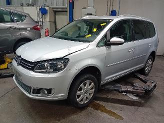 Autoverwertung Volkswagen Touran Touran (1T3) MPV 2.0 TDI 16V 140 (CFHC) [103kW]  (05-2010/05-2015) 2012
