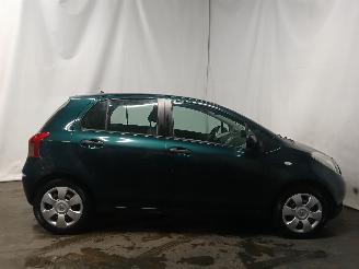 Toyota Yaris Yaris II (P9) Hatchback 1.3 16V VVT-i (2SZFE) [64kW]  (08-2005/11-2010=
) picture 7