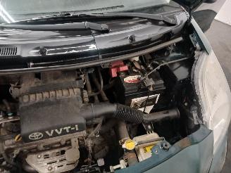 Toyota Yaris Yaris II (P9) Hatchback 1.3 16V VVT-i (2SZFE) [64kW]  (08-2005/11-2010=
) picture 26