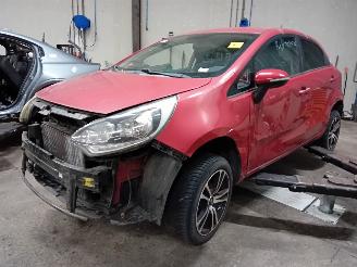 Salvage car Kia Rio Rio III (UB) Hatchback 1.2 CVVT 16V (G4LA5) [63kW]  (09-2011/12-2017) 2012