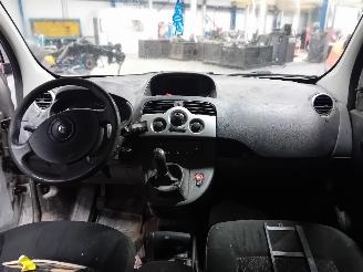 Renault Kangoo Kangoo Express (FW) Van 1.5 dCi 75 (K9K-628(K9K-E6)) [55kW]  (09-2010/=
=2E..) picture 5