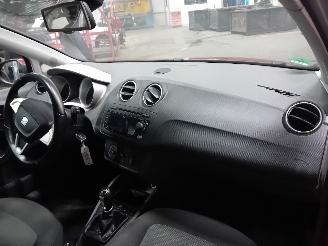 Seat Ibiza Ibiza ST (6J8) Combi 1.2 TSI (CBZB) [77kW]  (09-2010/05-2015) picture 5