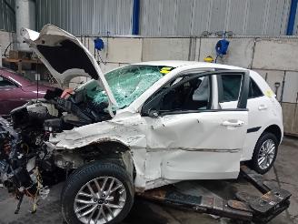 Auto da rottamare Kia Rio Rio IV (YB) Hatchback 1.0i T-GDi 100 12V (G3LC) [74kW]  (01-2017/09-20=
20) 2017/9