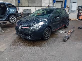 Autoverwertung Renault Clio Clio IV (5R) Hatchback 5-drs 0.9 Energy TCE 90 12V (H4B-400(H4B-A4)) [=
66kW]  (11-2012/08-2021) 2013/7