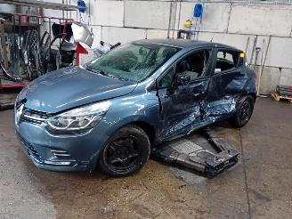 rozbiórka samochody osobowe Renault Clio Clio IV (5R) Hatchback 5-drs 0.9 Energy TCE 90 12V (H4B-408(H4B-B4)) [=
66kW]  (11-2012/08-2021) 2017/8