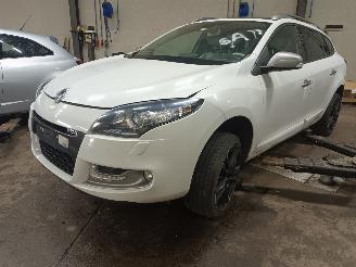 Purkuautot passenger cars Renault Mégane Megane III Grandtour (KZ) Combi 5-drs 1.5 dCi 110 (K9K-656(K9K-G6)) [8=
1kW]  (02-2009/04-2016) 2013/12