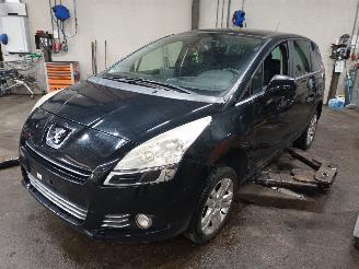 Coche siniestrado Peugeot 5008 5008 I (0A/0E) MPV 1.6 VTI 16V (EP6C(5FS)) [88kW]  (09-2009/03-2017) 2011/10