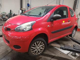Autoverwertung Toyota Aygo Aygo (B10) Hatchback 1.0 12V VVT-i (1KR-FE) [50kW]  (07-2005/05-2014) 2011/12