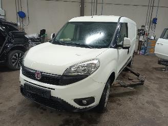 Autoverwertung Fiat Doblo Doblo Cargo (263) Van 1.6 D Multijet (198.A.3000) [77kW]  (02-2010/07-=
2022) 2010/9