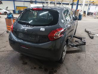 Peugeot 208 208 I (CA/CC/CK/CL) Hatchback 1.2 Vti 12V PureTech 82 (EB2F(HMZ)) [60k=
W]  (03-2012/12-2019) picture 3