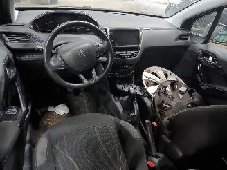 Peugeot 208 208 I (CA/CC/CK/CL) Hatchback 1.2 Vti 12V PureTech 82 (EB2F(HMZ)) [60k=
W]  (03-2012/12-2019) picture 5