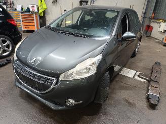 Purkuautot passenger cars Peugeot 208 208 I (CA/CC/CK/CL) Hatchback 1.2 Vti 12V PureTech 82 (EB2F(HMZ)) [60k=
W]  (03-2012/12-2019) 2013/4