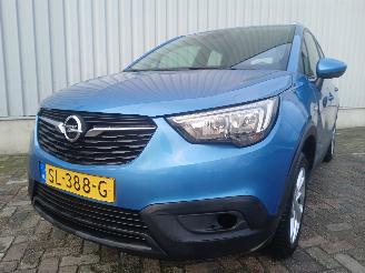 damaged passenger cars Opel Crossland Crossland (X) SUV 1.2 Turbo 12V (D12XHL(EB2ADT)) [81kW]  (03-2017/...)= 2018/4