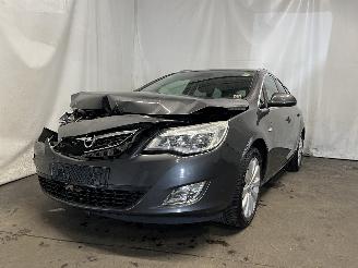 damaged passenger cars Opel Astra Astra J Sports Tourer (PD8/PE8/PF8) Combi 1.4 Turbo 16V (A14NET(Euro 5=
)) [103kW]  (10-2010/10-2015) 2012/8