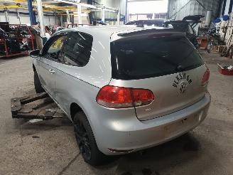 Volkswagen Golf Golf VI (5K1) Hatchback 1.6 TDI 16V (CAYC) [77kW]  (02-2009/11-2012) picture 4