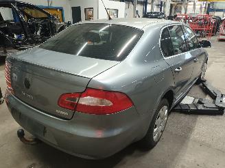 Skoda Superb Superb (3TAA) Hatchback 1.9 TDI (BLS) [77kW]  (03-2008/09-2010) picture 3