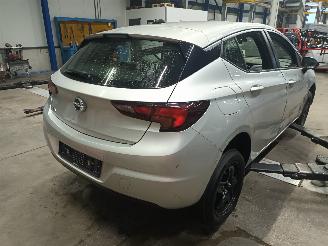 Opel Astra Astra K Hatchback 5-drs 1.6 CDTI 110 16V (B16DTE(Euro 6)) [81kW]  (06-=
2015/12-2022) picture 3