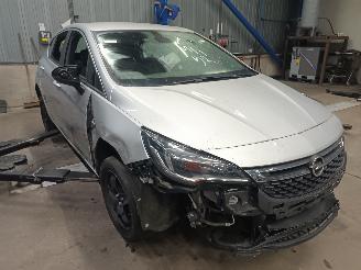 Opel Astra Astra K Hatchback 5-drs 1.6 CDTI 110 16V (B16DTE(Euro 6)) [81kW]  (06-=
2015/12-2022) picture 2